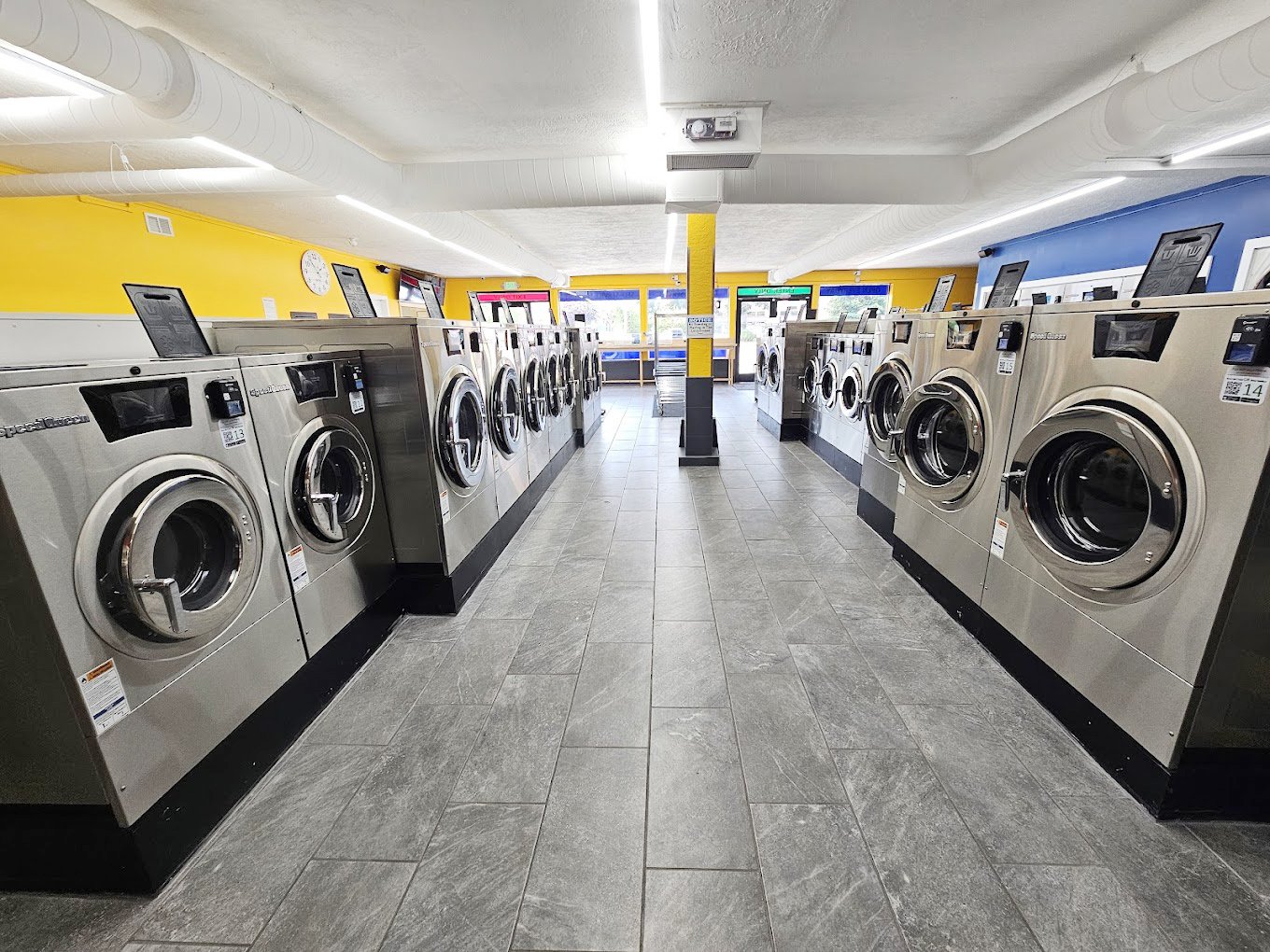 Laundry-Bremerton-laundromat-9